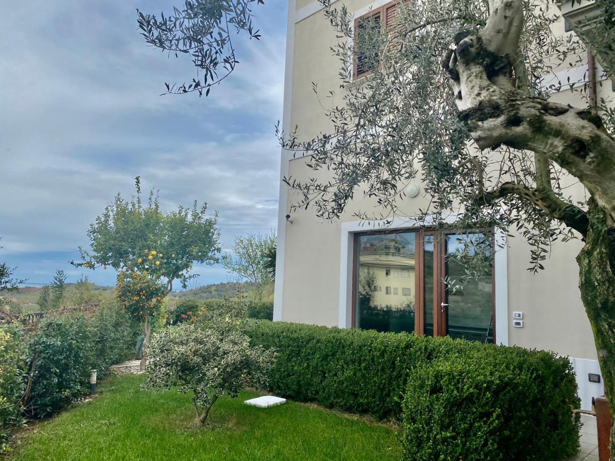 Villa Torre Degli Ulivi Corigliano Calabro Eksteriør billede